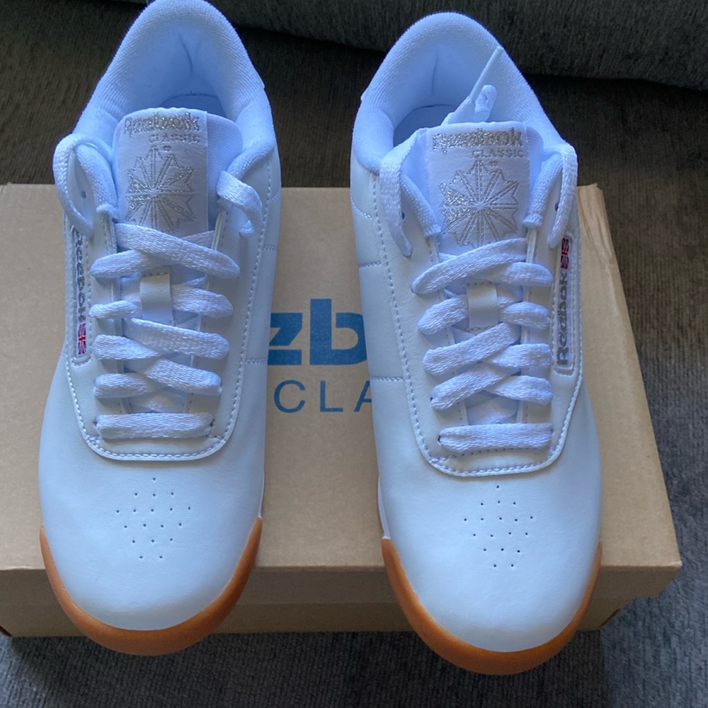 New Women’s Reebok Classic Princess 6 1/2
